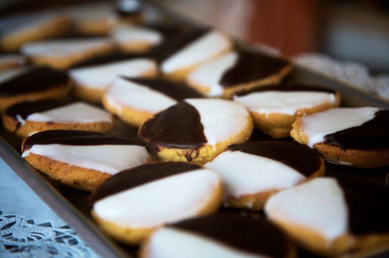 chocolate dip cookies