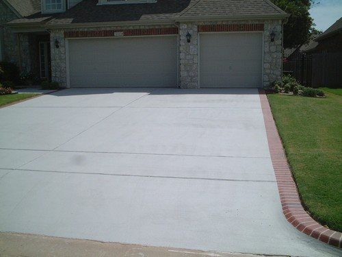 Broom Finish - Soldier Course Brick Stencil