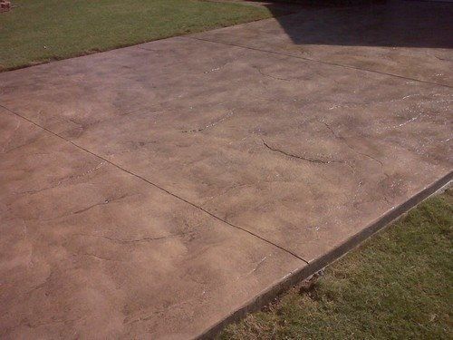Stamped Concrete - Driveway - Old Granite (Almond with Dark Walnut & Silver)