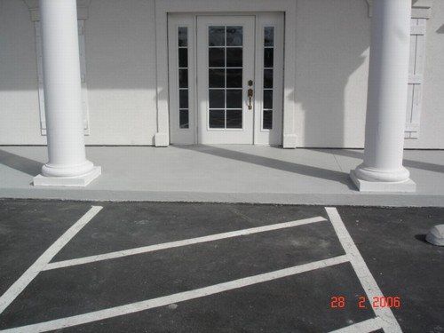 Broom Finish Overlay (Concrete Gray)