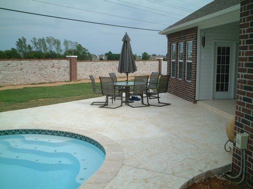 Pool Deck - Stamp Overlay - Old Granite (Natural White with Antique White)