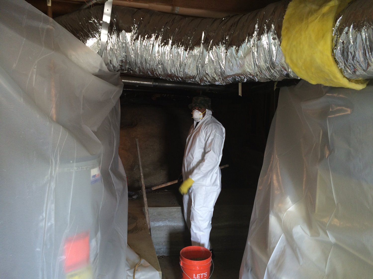 CRAWL SPACE ENCAPSULATION Pet Odor Removal Service